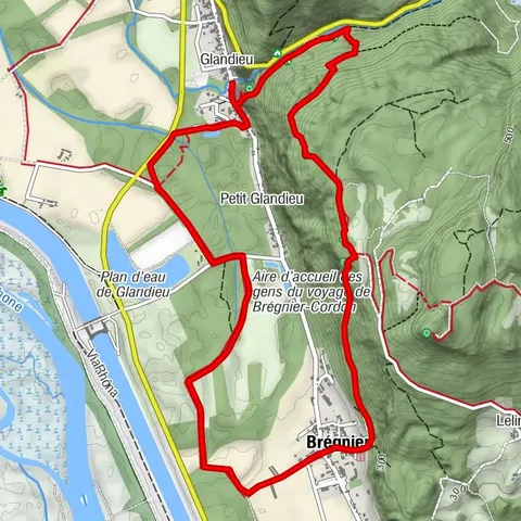 Trail along the water (Sentier de l'eau)